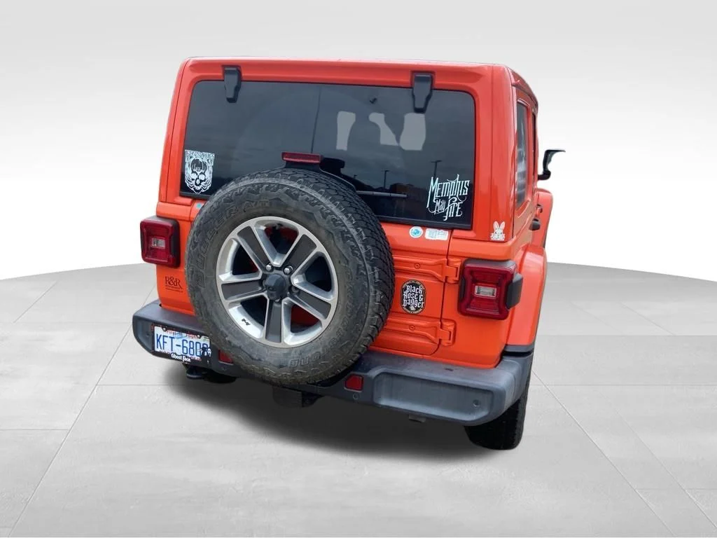 Used 2019 Orange Jeep Unlimited Sahara image 15