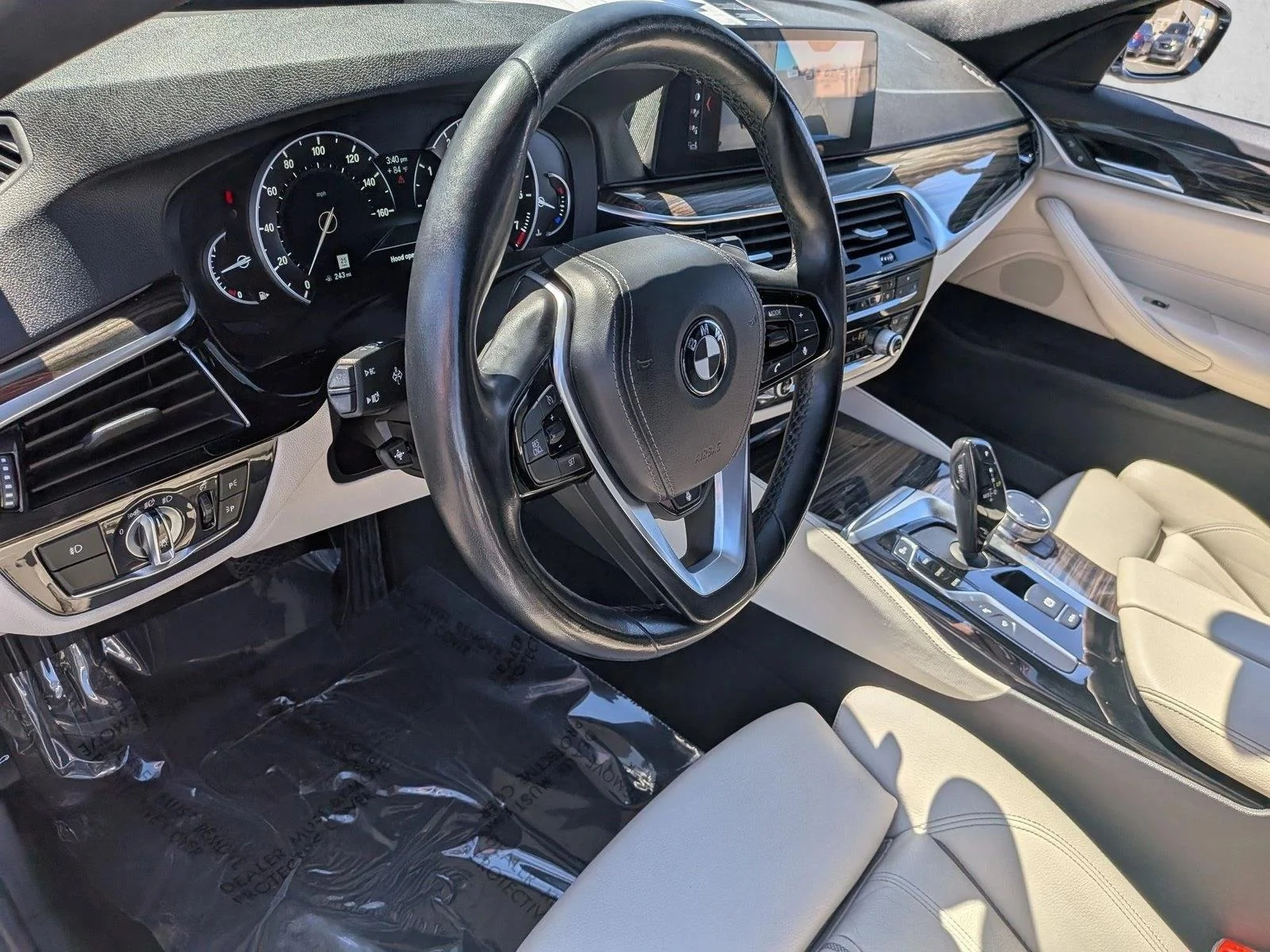 Used 2018 Glacier Silver Metallic BMW 530i image 10