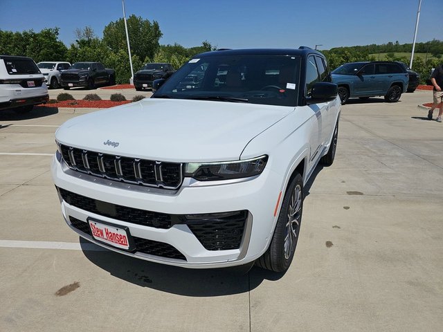 2026 Jeep Grand Cherokee Summit