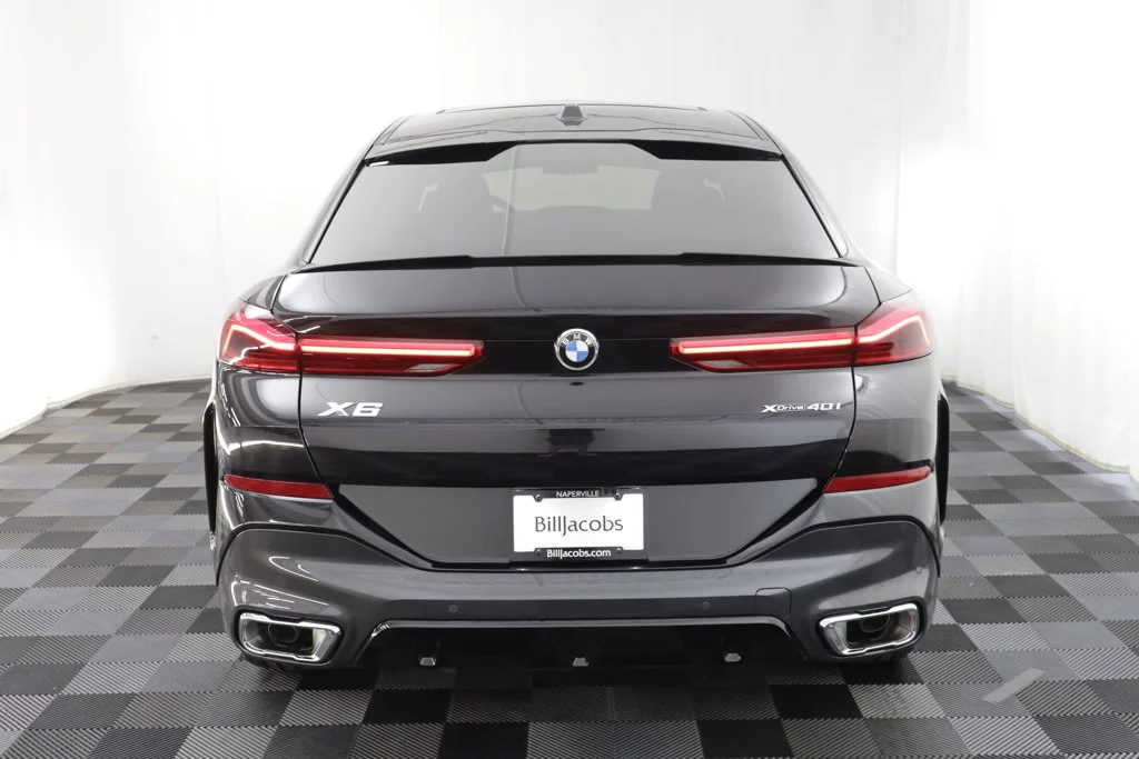 New 2027 BLACK SAPPHIRE BMW xDrive40i image 17