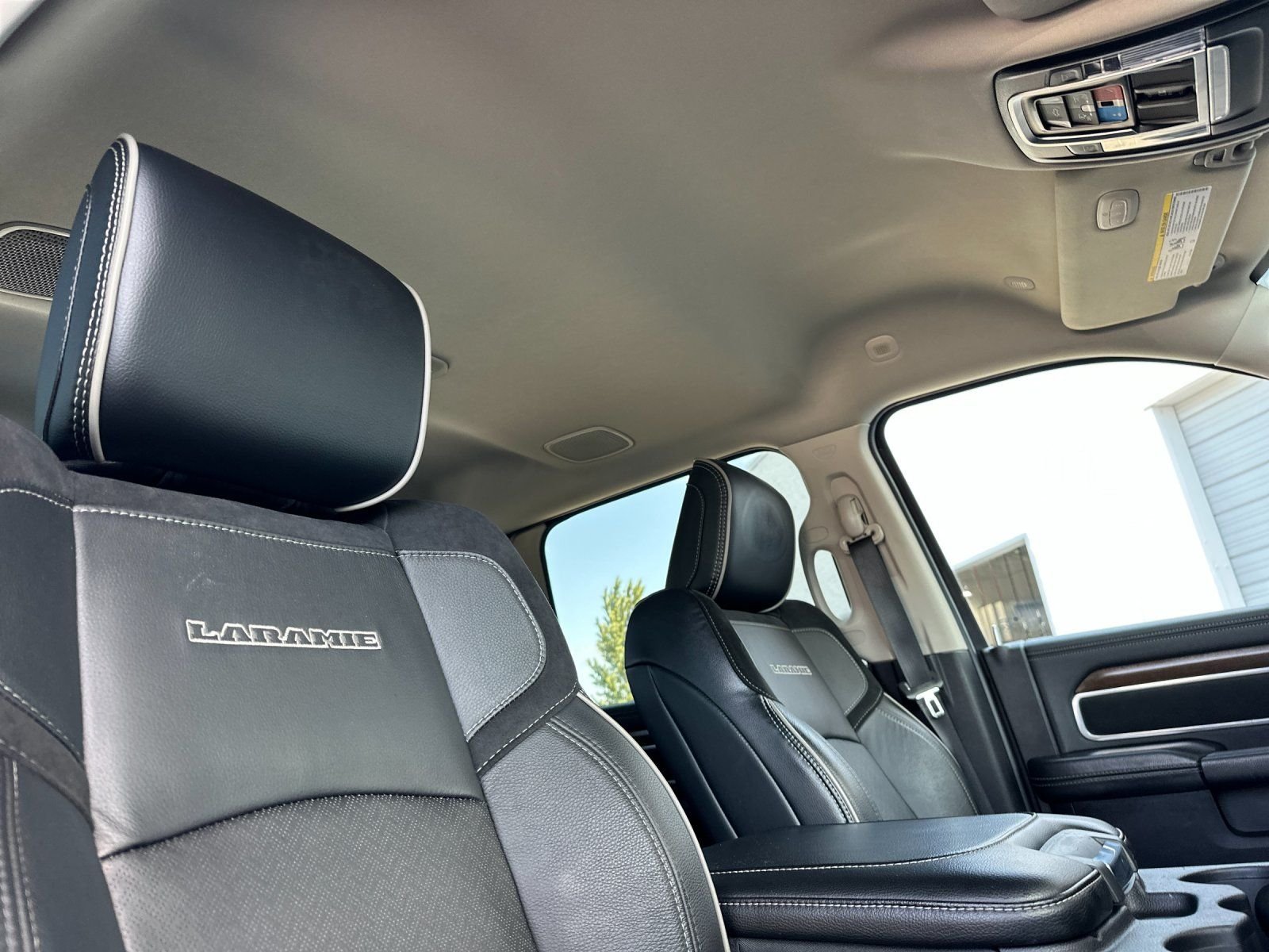 Used 2024 White Ram Laramie image 15