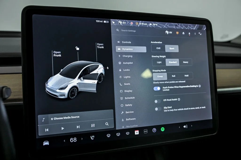 Used 2021 White Tesla Long Range image 22