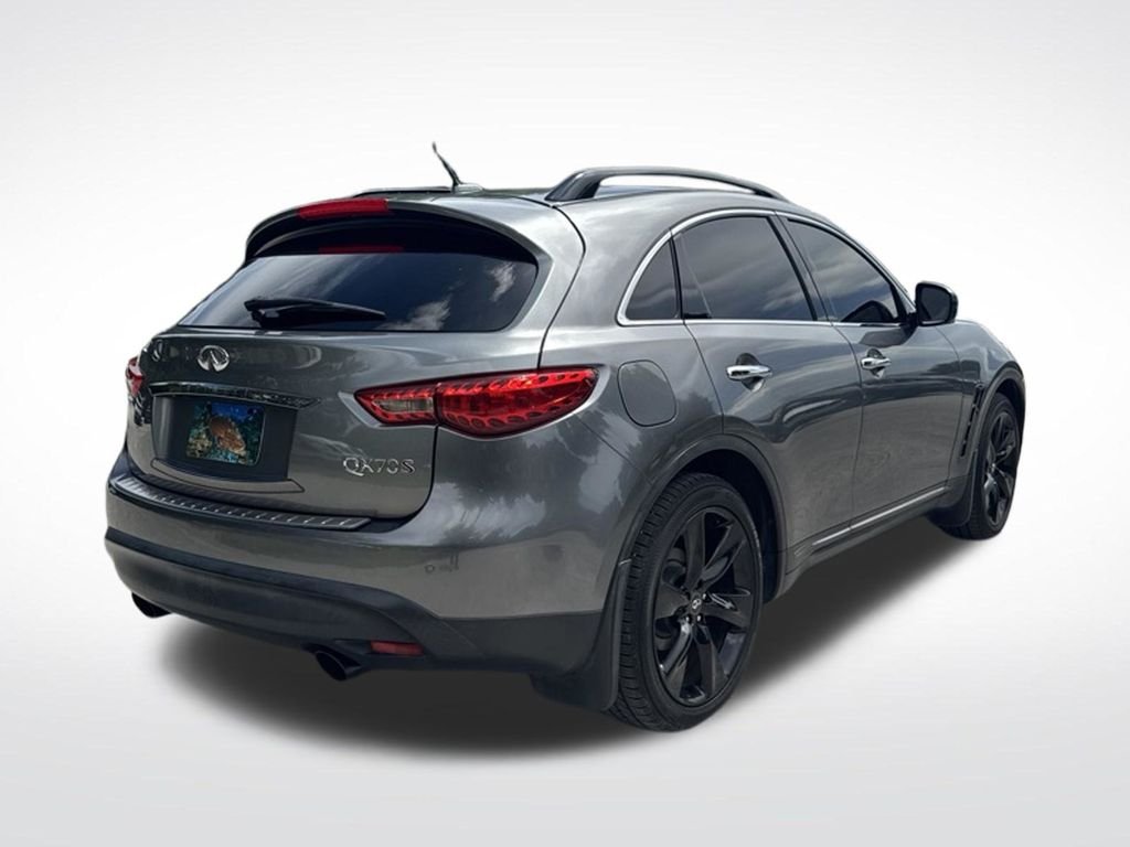 Used 2017 Gray INFINITI Base image 5