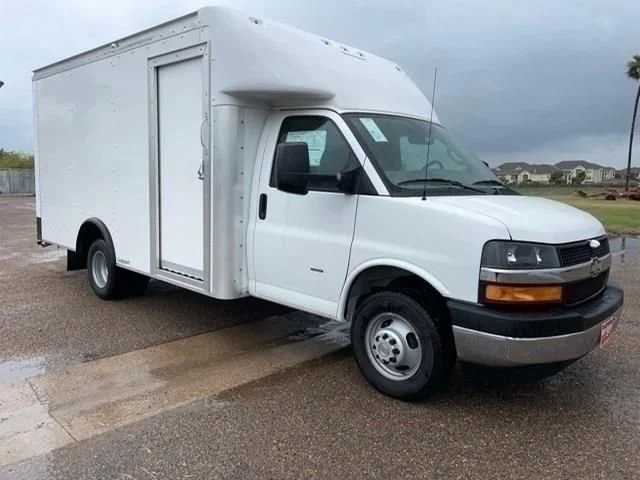2023 Chevrolet Express Cutaway 3500 Work Van