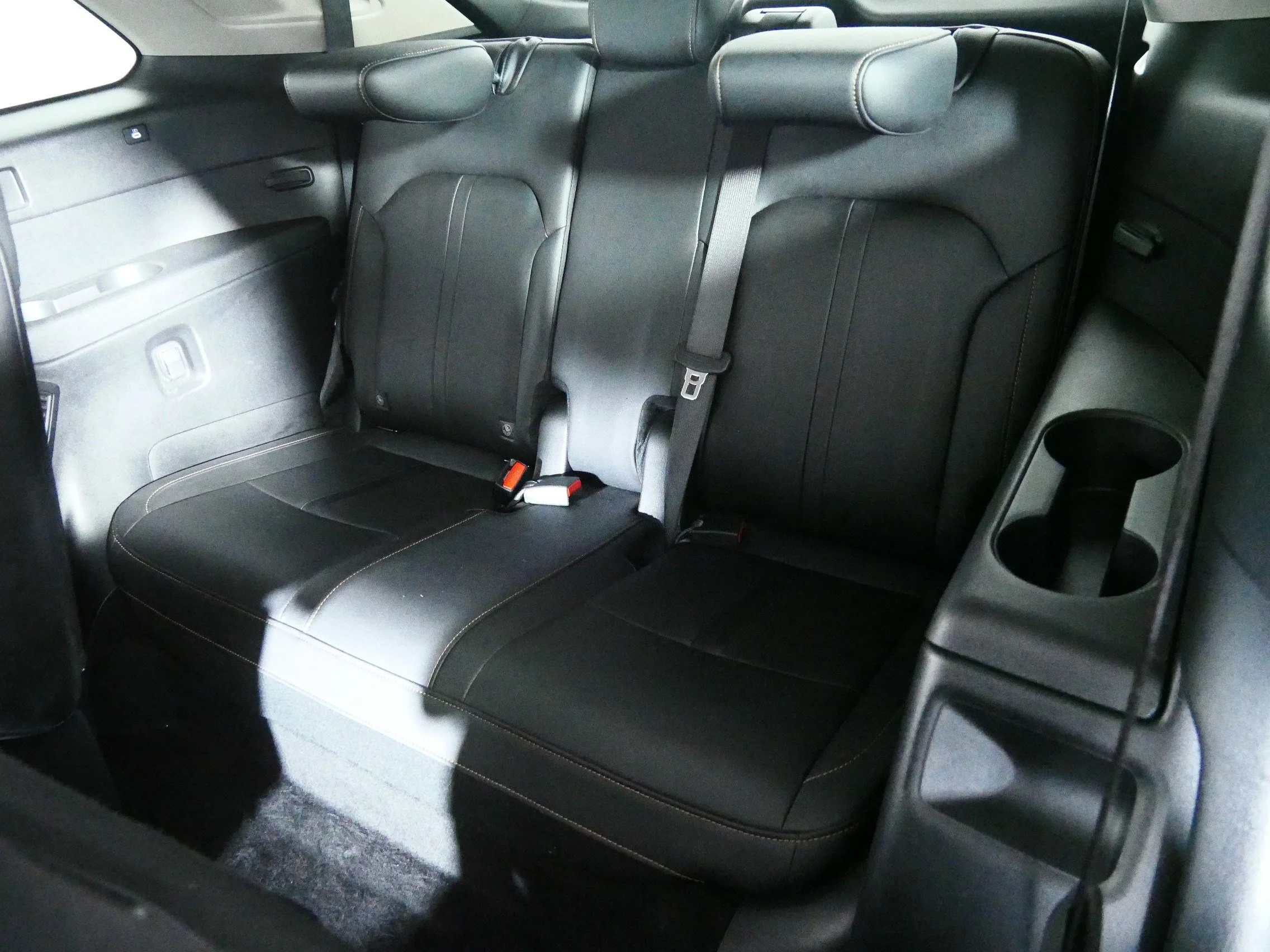 Used 2024 Sonic Silver Mazda 3.3 Turbo Premium image 33