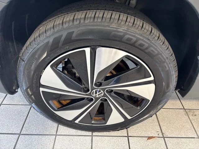 Used 2024  Volkswagen 1.5T SE image 5