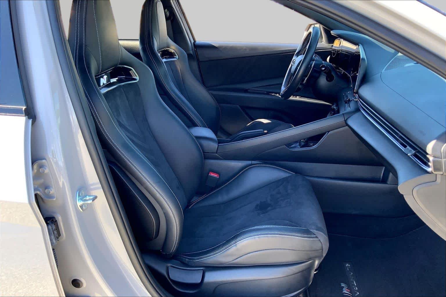 Used 2025 Cyber Gray Hyundai  image 9