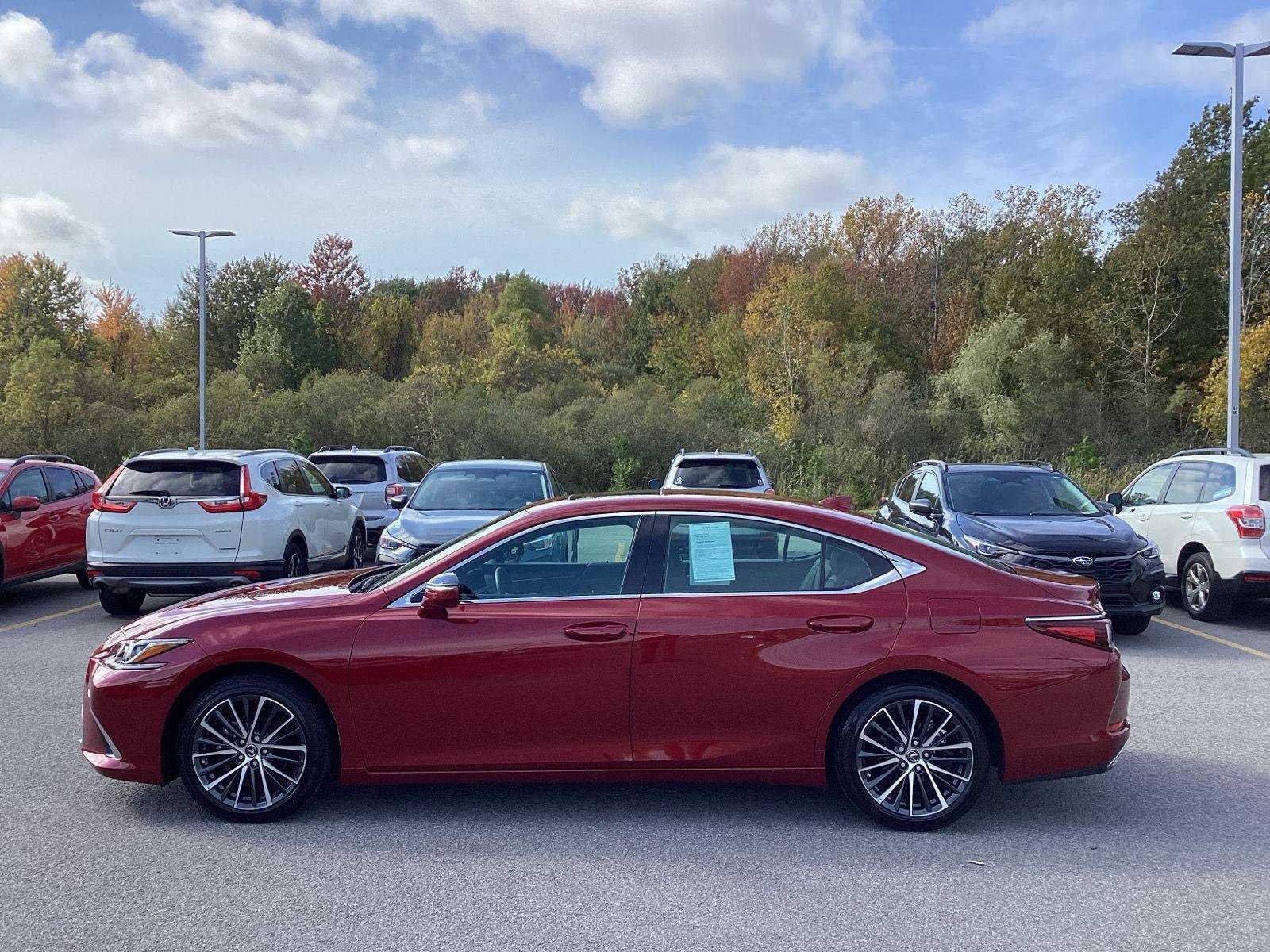 Used 2023 Matador Red Mica Lexus ES 350 image 4