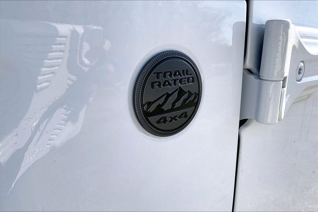 New 2026 Jeep Wrangler Sport 4D Sport Utility