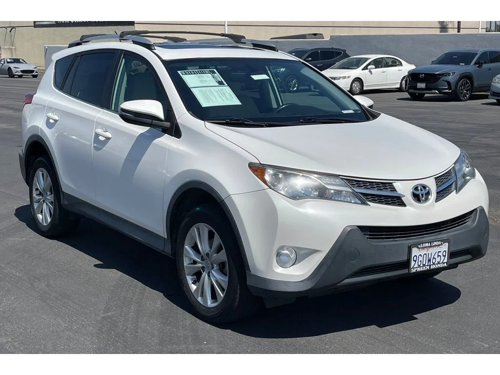 Used 2013 Blizzard Pearl Toyota Limited image 8