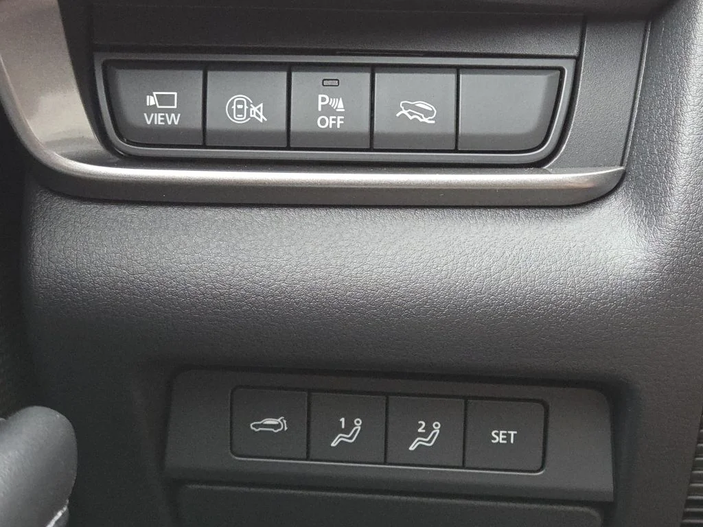 2026 Mazda CX-30 Premium - Photo 8
