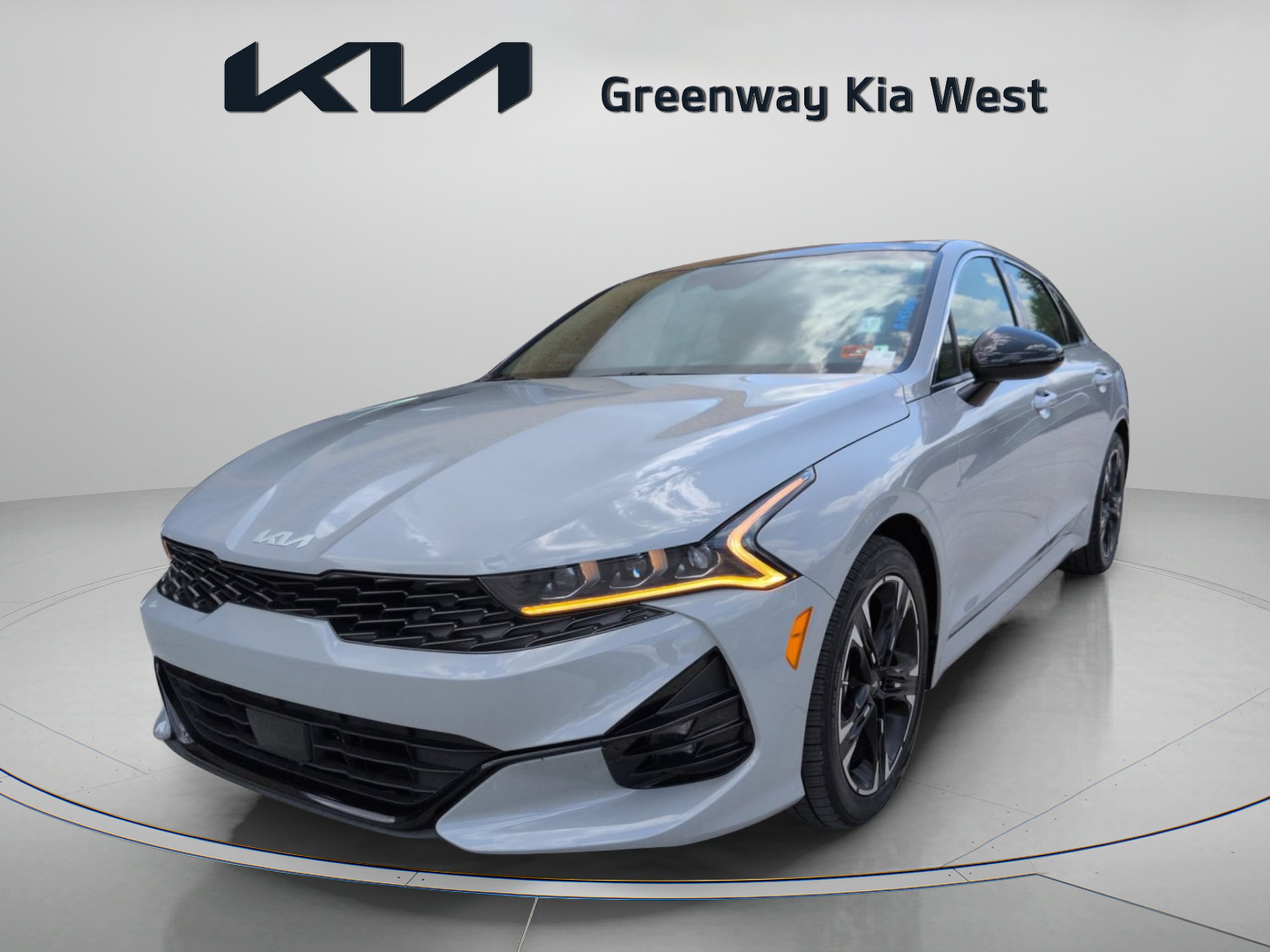 Certified Used 2024 Wolf Gray Kia GT-Line image 4