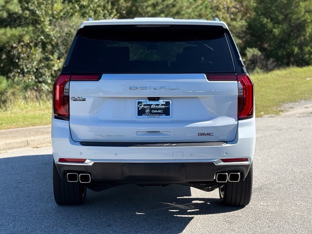2026 GMC Yukon XL Denali - Photo 13