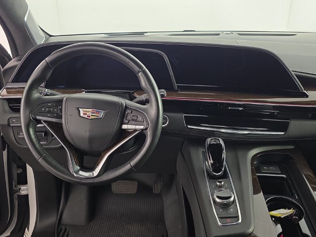 Used 2022 Crystal White Tricoat Cadillac Sport Platinum image 13