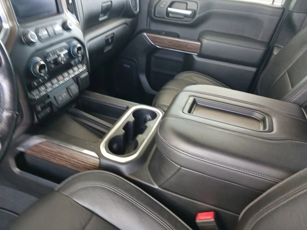 Used 2020 Shadow Gray Metallic Chevrolet High Country image 28