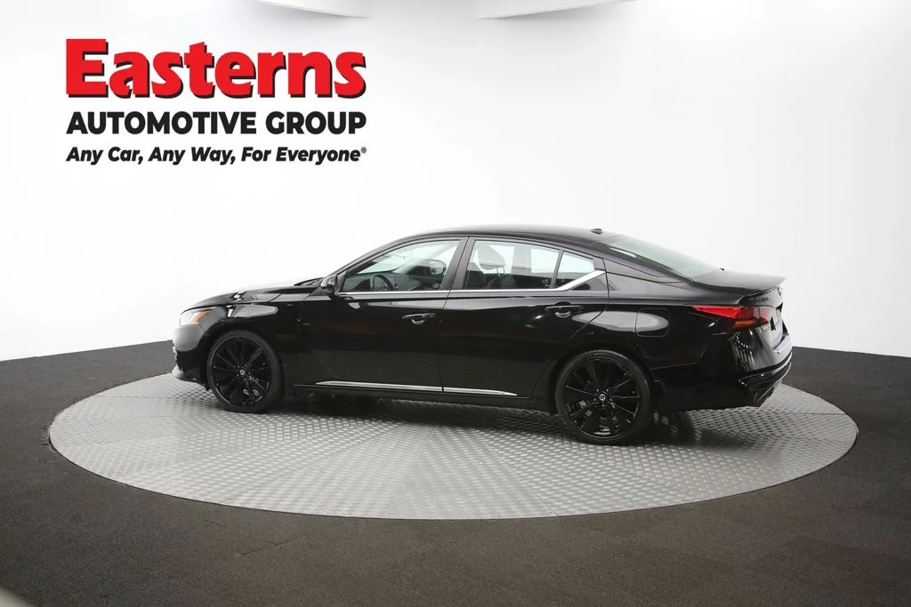 Used 2022 Black Nissan 2.5 SR image 59