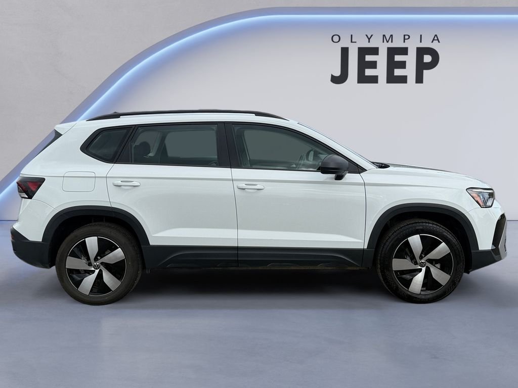 Used 2025 White Volkswagen 1.5T S image 6