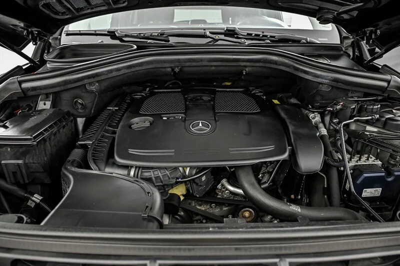 Used 2014 Black Mercedes-Benz ML 350 4MATIC® image 12