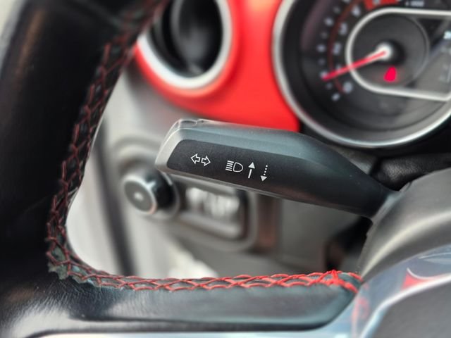 Used 2021 White Jeep Unlimited Rubicon image 36