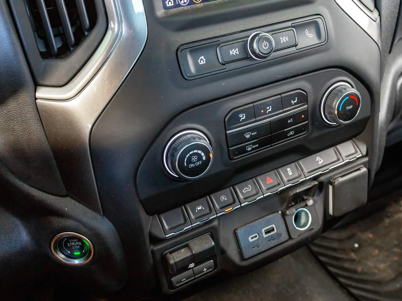 2025 Chevrolet Silverado 1500 Custom Trail Boss - Photo 17