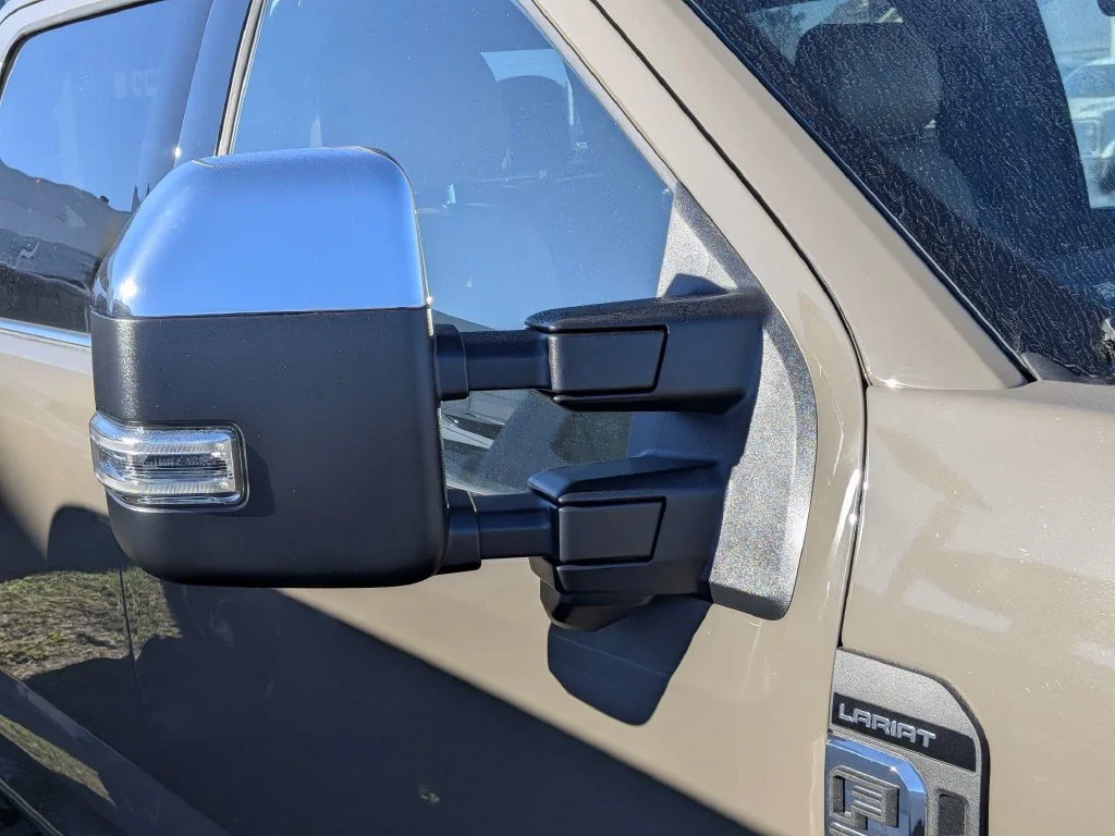 New 2027 Marsh Gray Metallic Ford F-250® Lariat® image 8