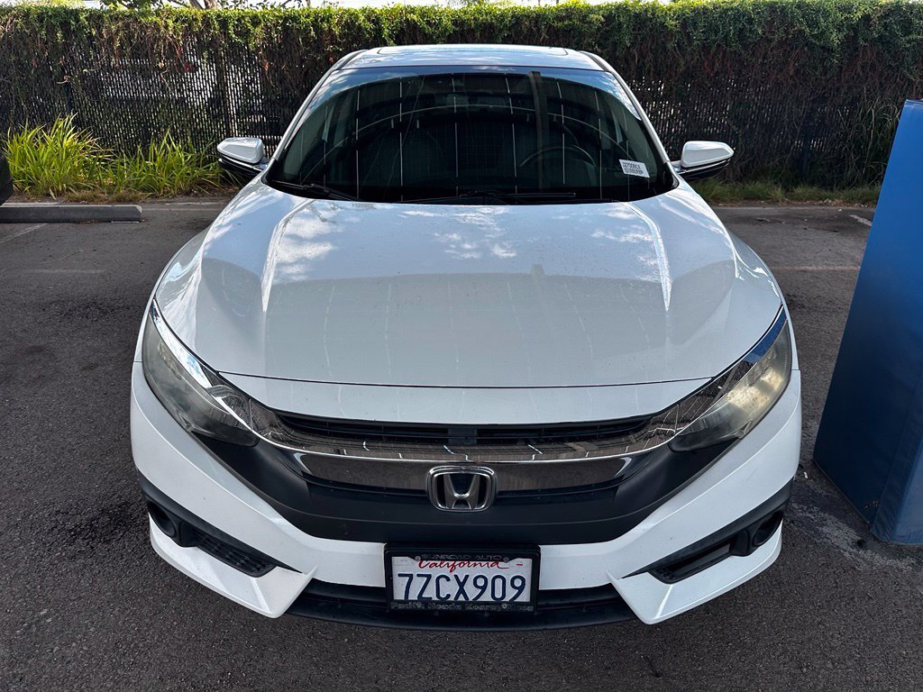 Used 2017 White Orchid Pearl Honda Touring image 2