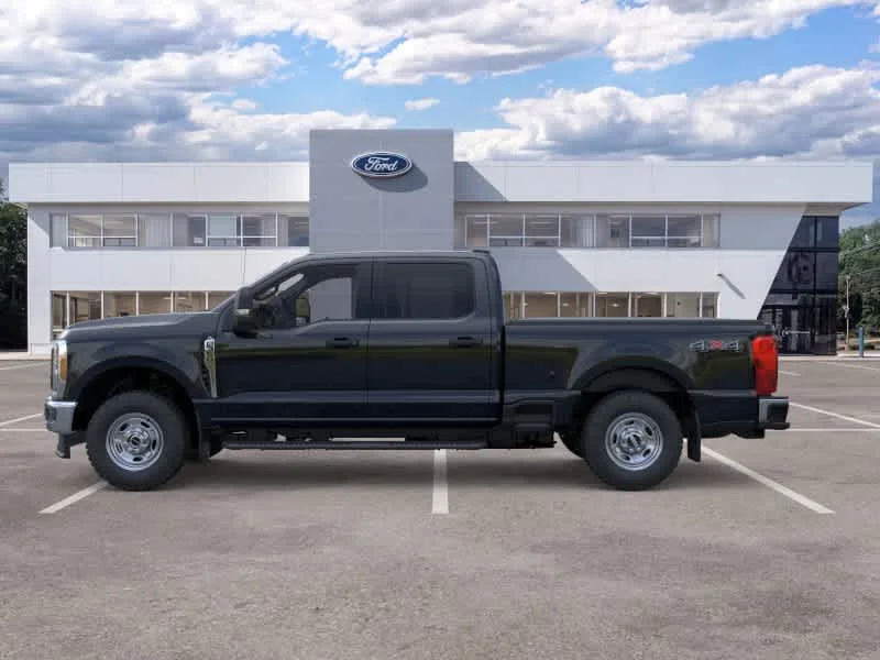 New 2026 Agate Black Metallic Ford XL image 3