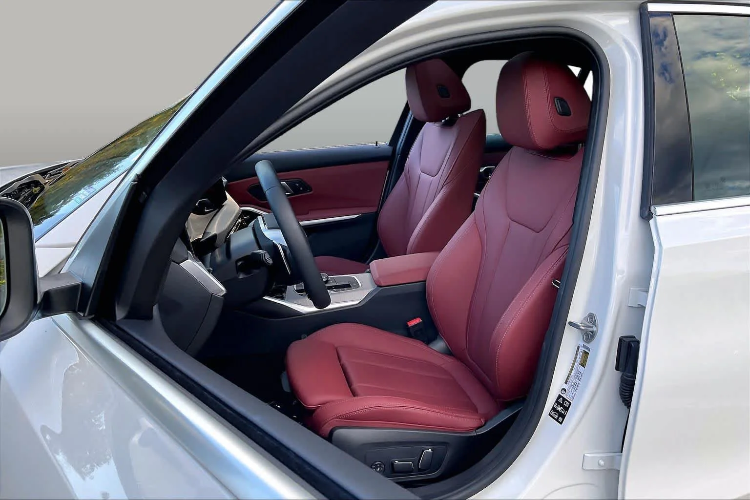 New 2026 Alpine White BMW 330i NA xDrive image 9