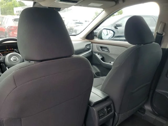 Used 2023 Blue Nissan S image 9