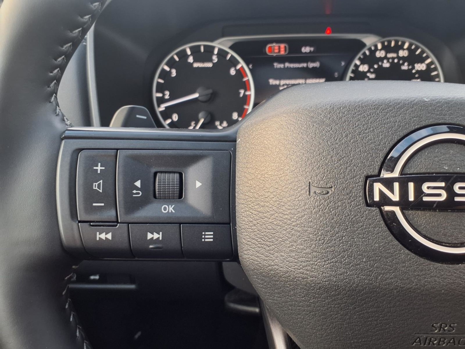 2026 Nissan Rogue photo 21 of 28