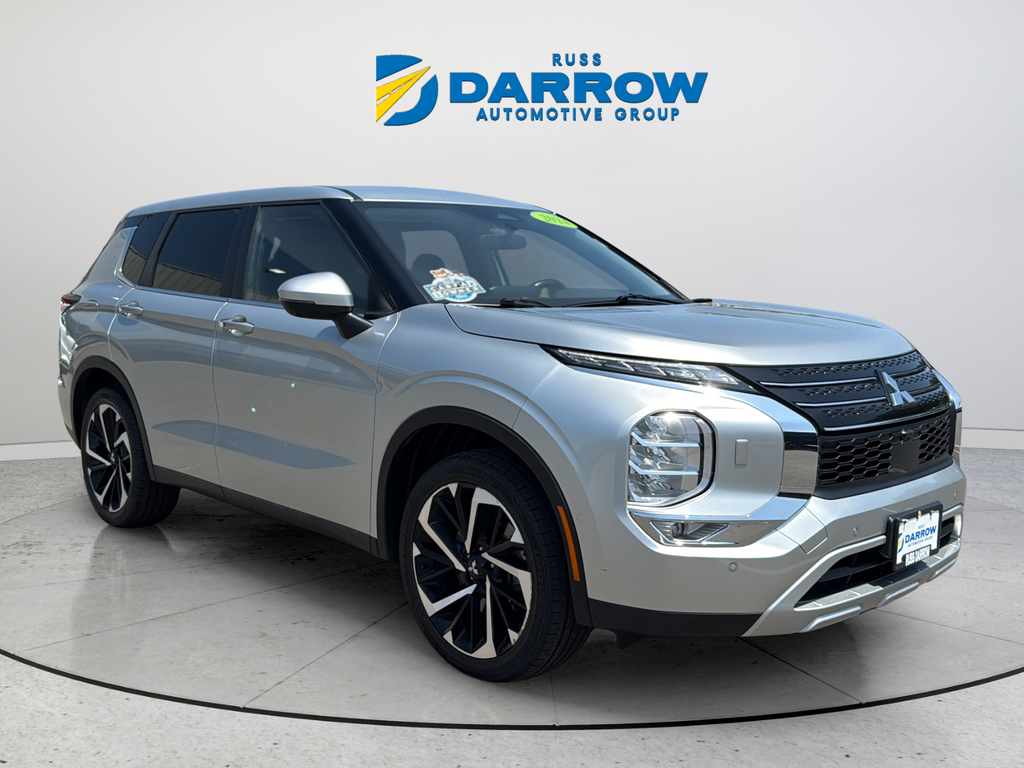 Used 2024 Silver Mitsubishi SE image 7