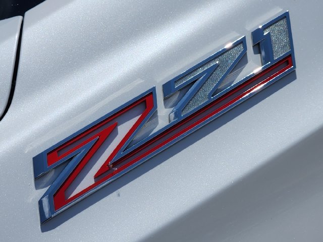 2023 Chevrolet Suburban Z71 - Photo 11