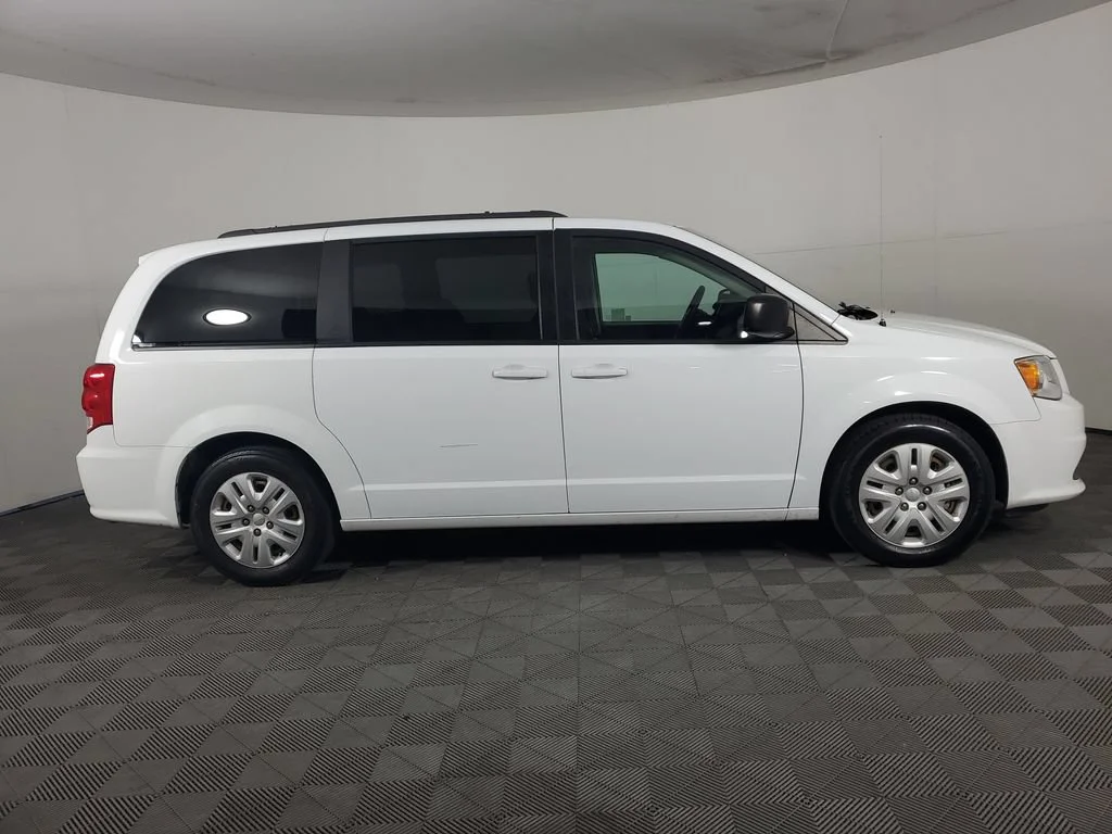 Used 2018 White Dodge SE image 3