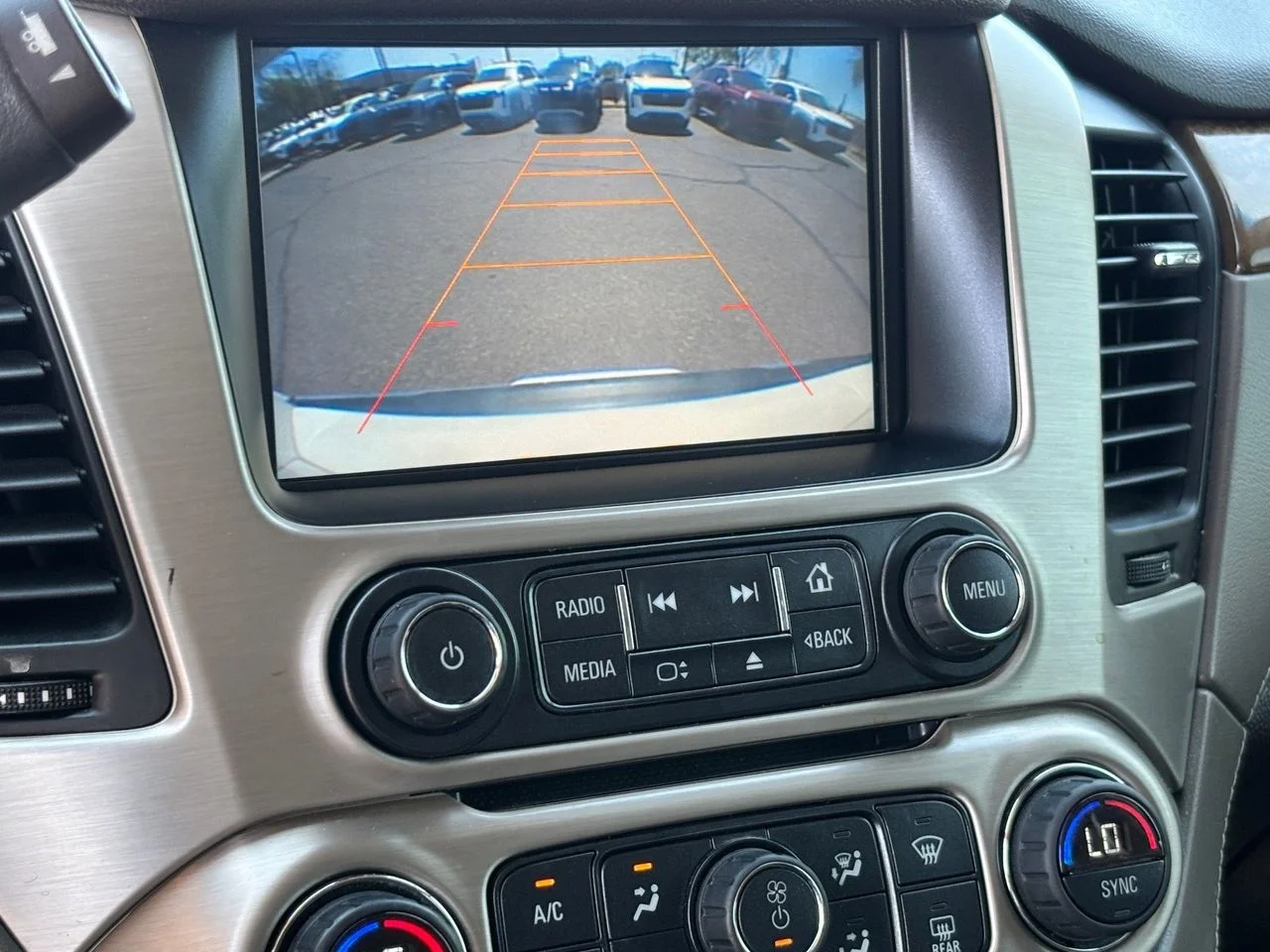 Used 2015 White Diamond Clearcoat GMC Denali image 25