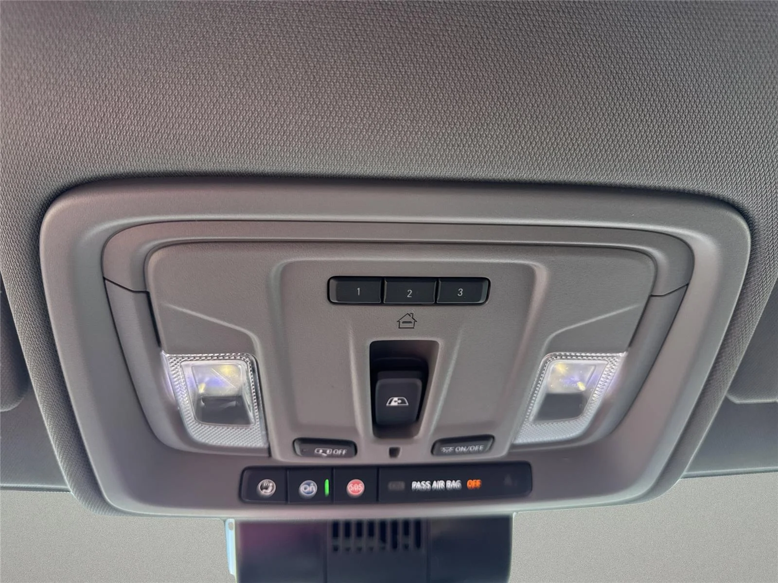 New 2026 Sterling Metallic GMC Elevation image 17