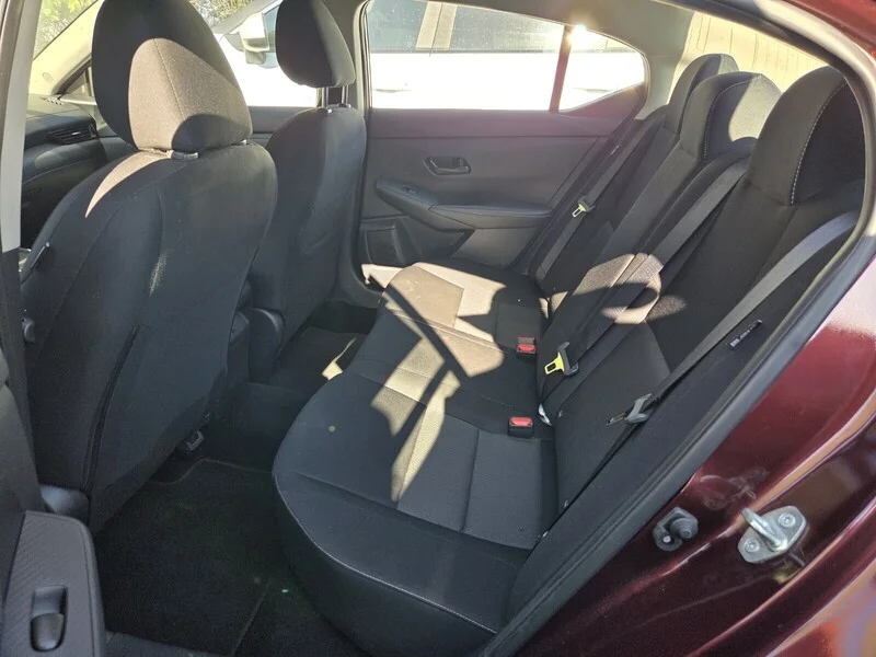 Used 2025 Rosewood NISSAN SV image 5