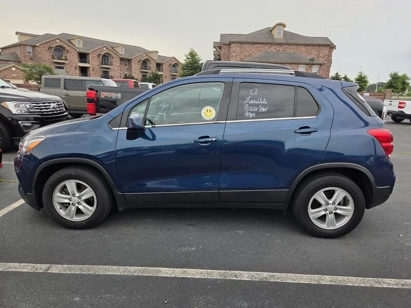 Used 2020 Pacific Blue Metallic CHEVROLET LT image 7