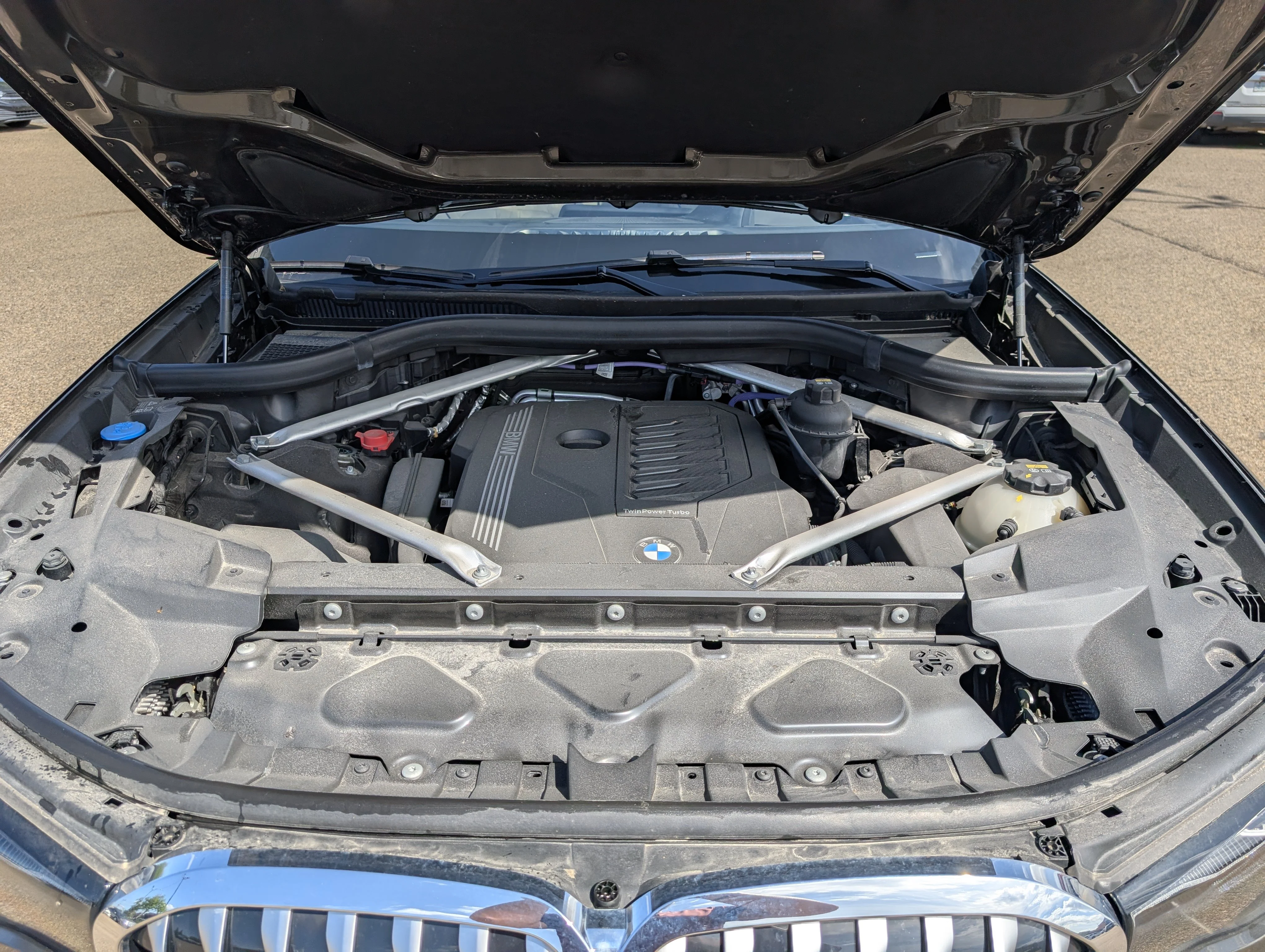 Used 2022 Manhattan Metallic BMW xDrive40i image 38
