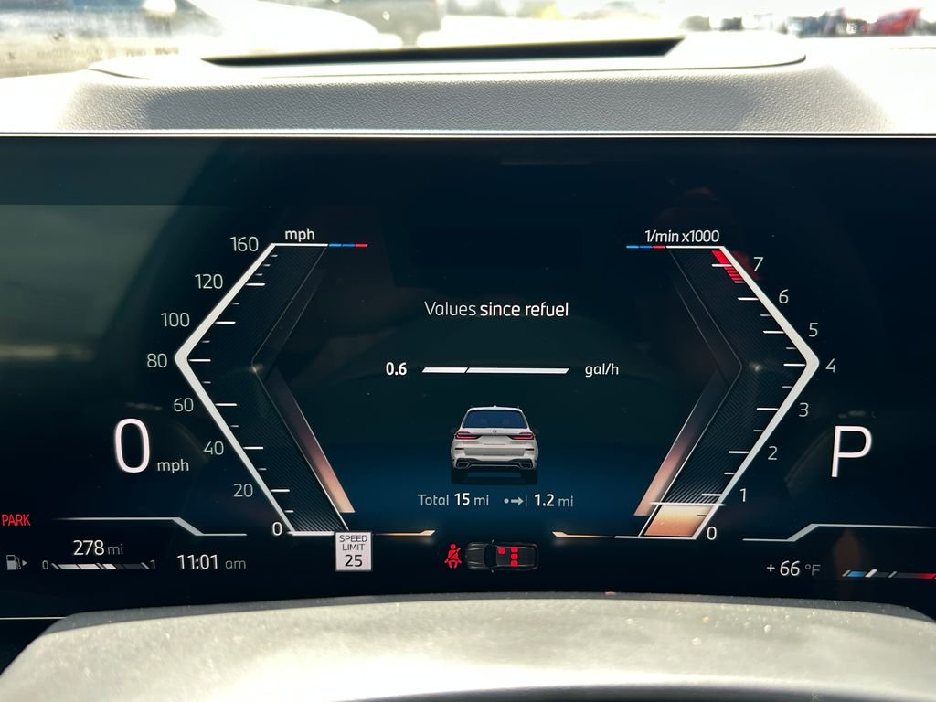 New 2027 Mineral White Metallic BMW xDrive40i image 21