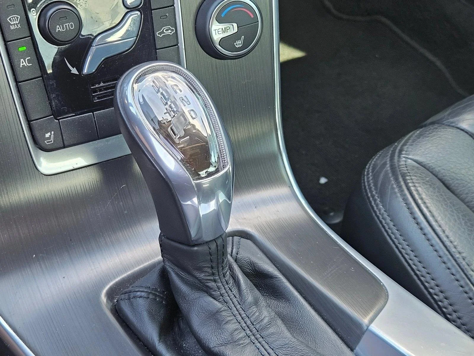 Used 2013 Electric Silver Metallic Volvo T5 image 15