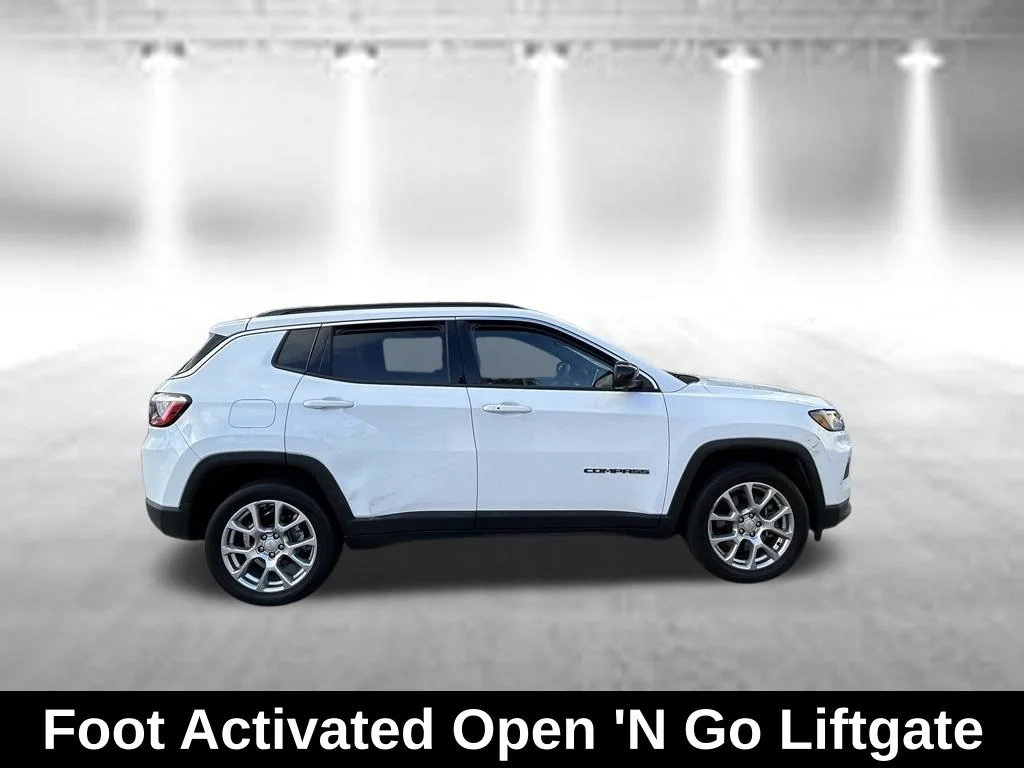 Certified Used 2024 White Jeep Latitude Lux image 8
