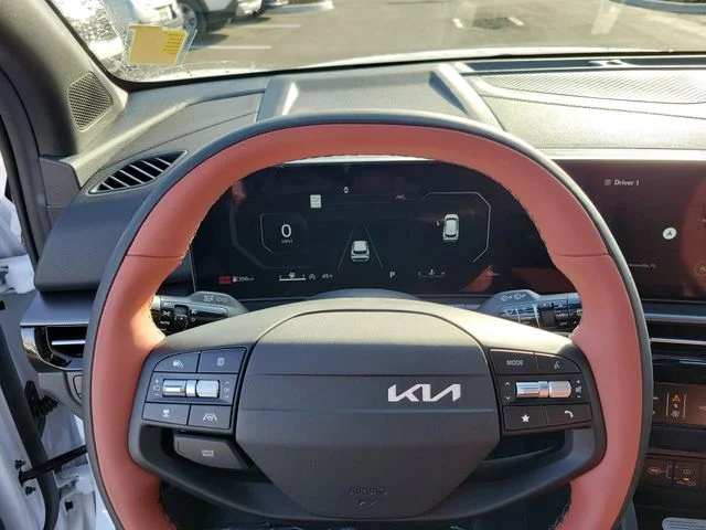 New 2026 Glacial White Pearl Kia SX Prestige image 13