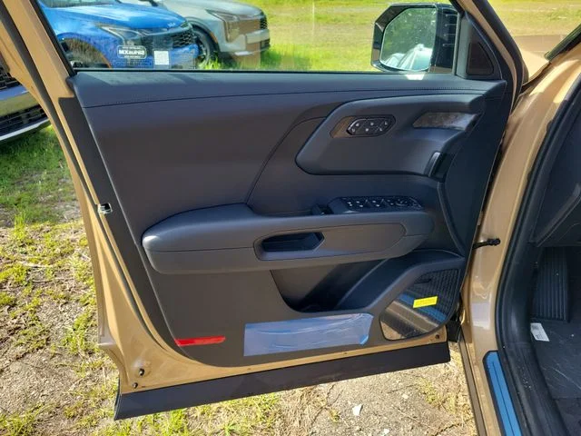 New 2027 Terrain Brown Kia X-Pro SX Prestige image 5