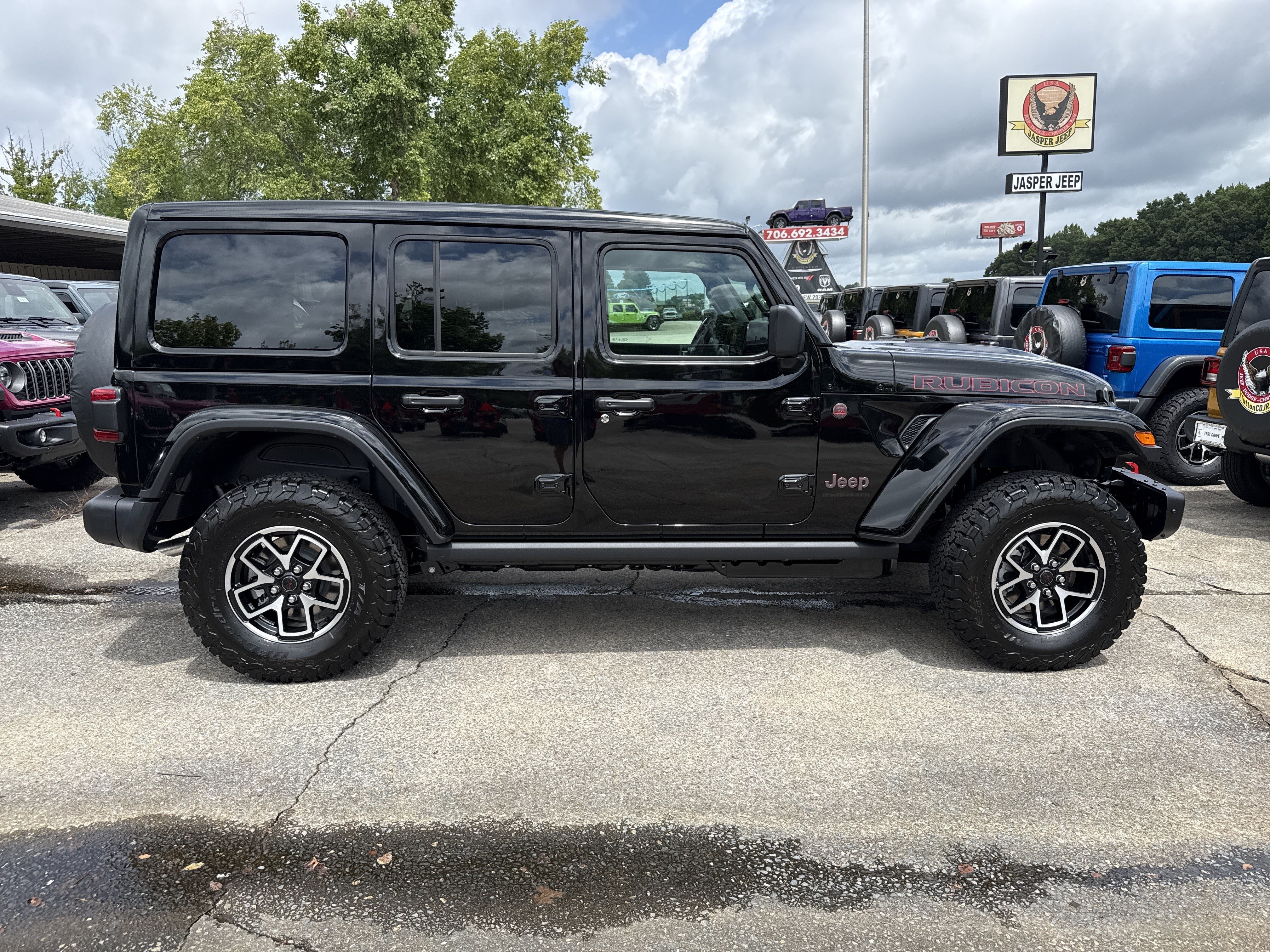 New 2026 Black Clearcoat Jeep Rubicon image 8