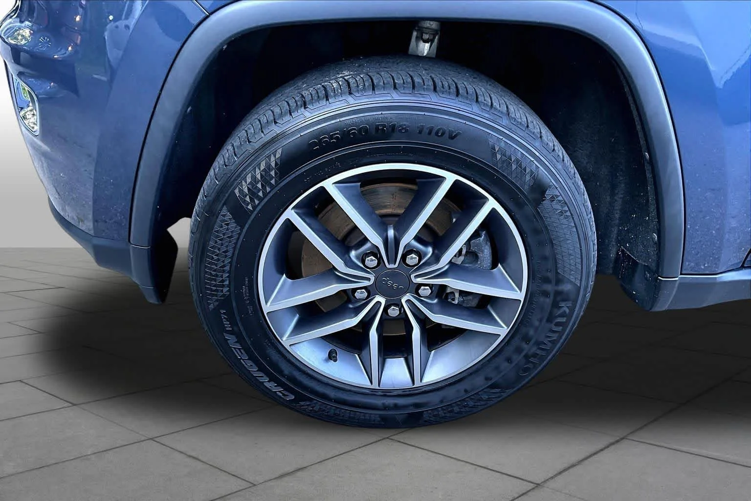 Used 2021 Slate Blue Pearlcoat Jeep Limited image 11