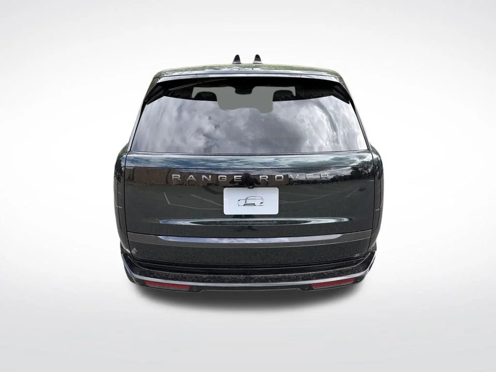 New 2026 Green Land Rover SE image 7