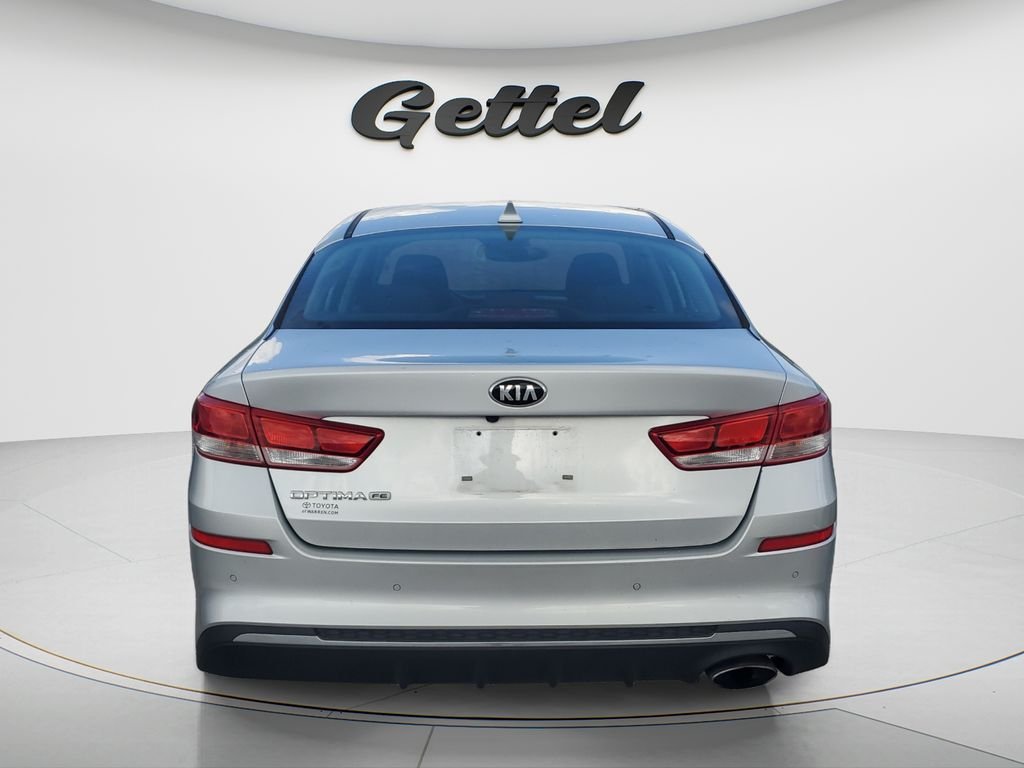 Used 2020 Silver Kia LX image 4