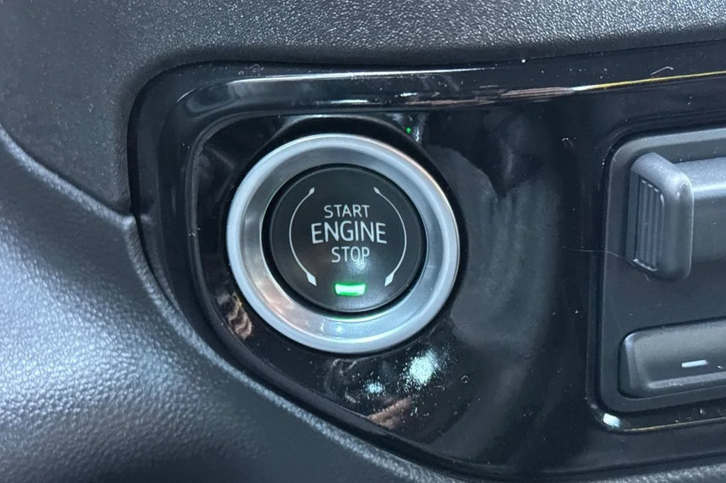 2025 GMC Sierra 1500 SLT - Photo 22