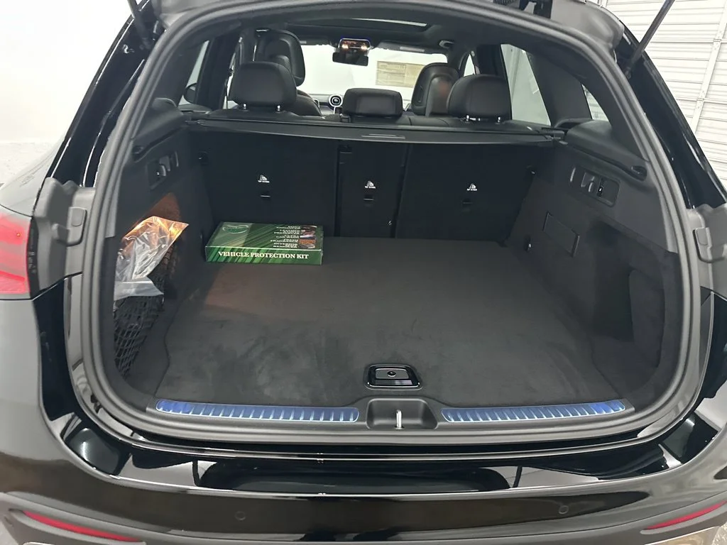 Used 2026 Black Mercedes-Benz GLC 300 image 24