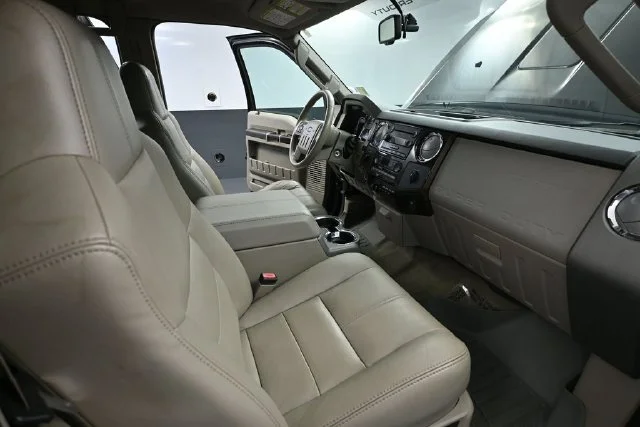 Used 2008 Black Ford Lariat image 38